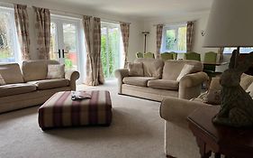 Forestry Cottage. Hot Tub, Open Fire, Dog Friendly