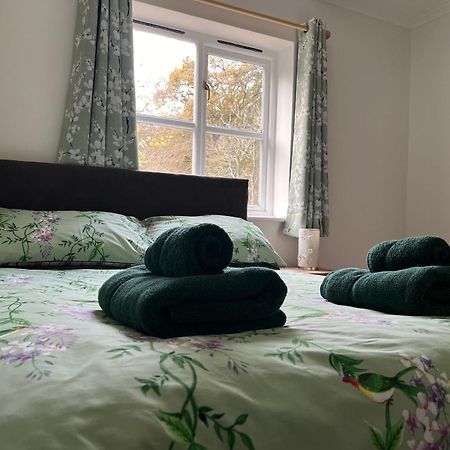 Forestry Cottage. Hot Tub, Open Fire, Dog Friendly Gaywood Exterior photo
